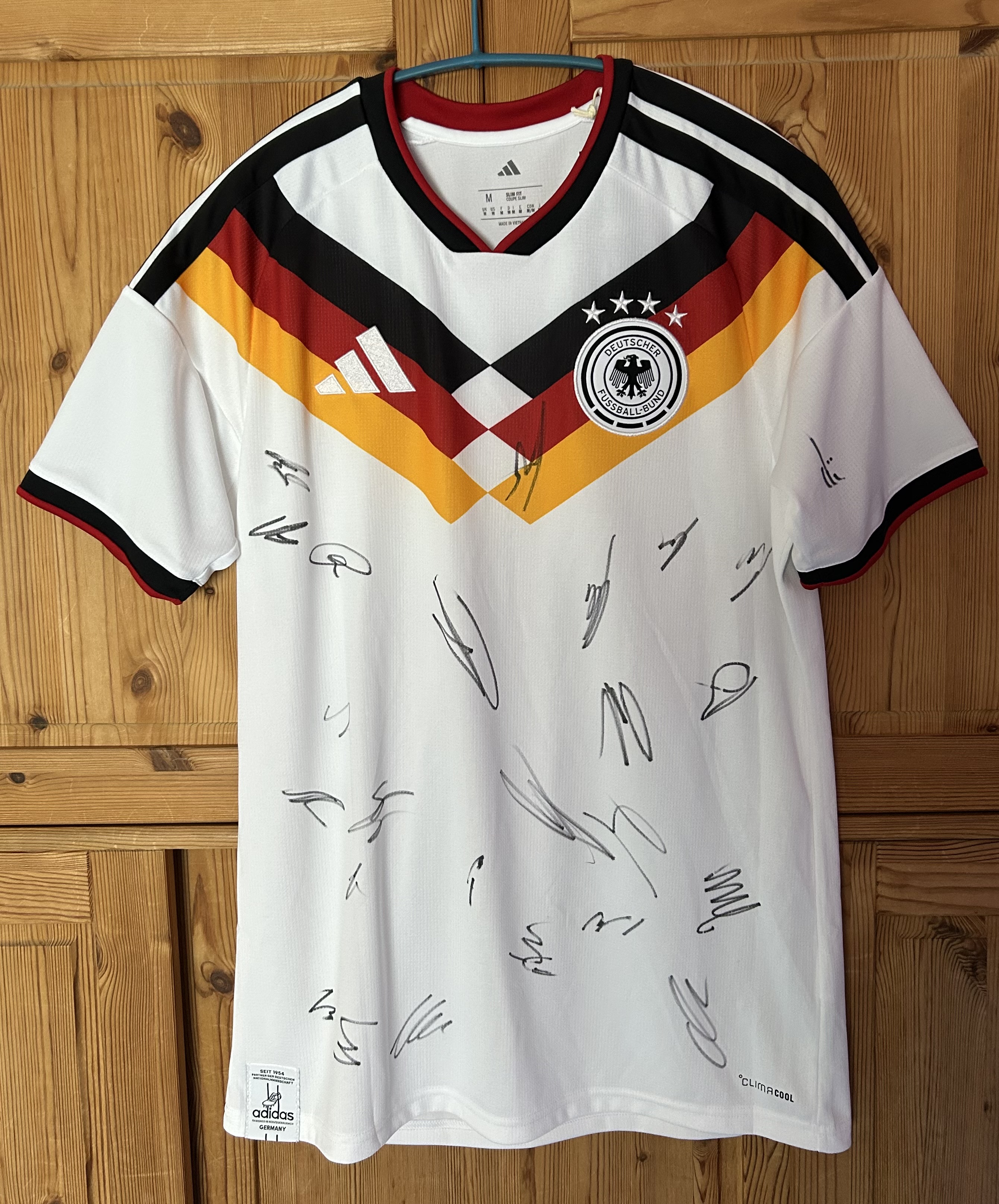 Trikot 2026